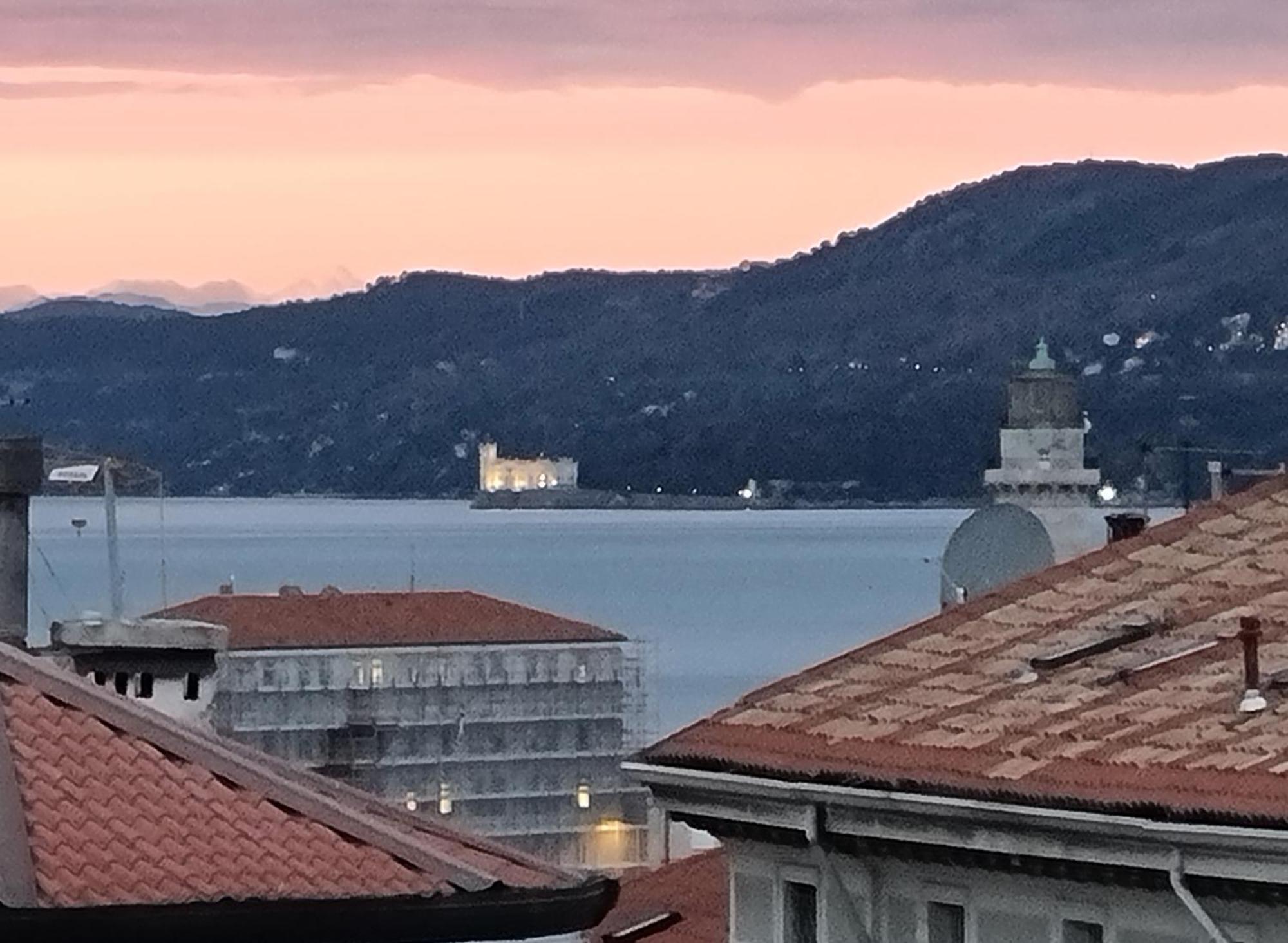 Le Petit Phare Trieste Exterior foto
